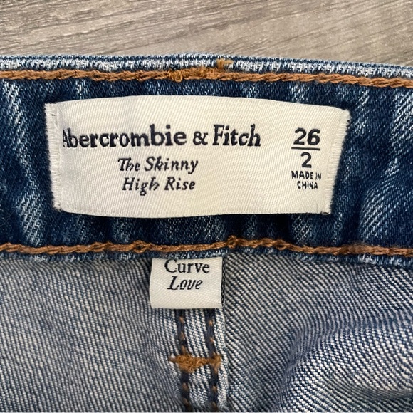 NWT Abercrombie & Fitch Solid Blue Denim Distressed Curvy Skinny High Rise Jeans - Picture 11 of 14